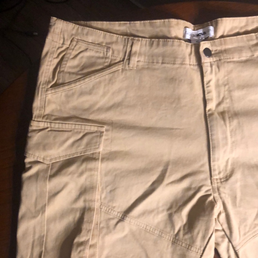 NWOT Fashion Nova Summer Games Cargo Pants - Khaki Size 42 - Picture 2 of 12